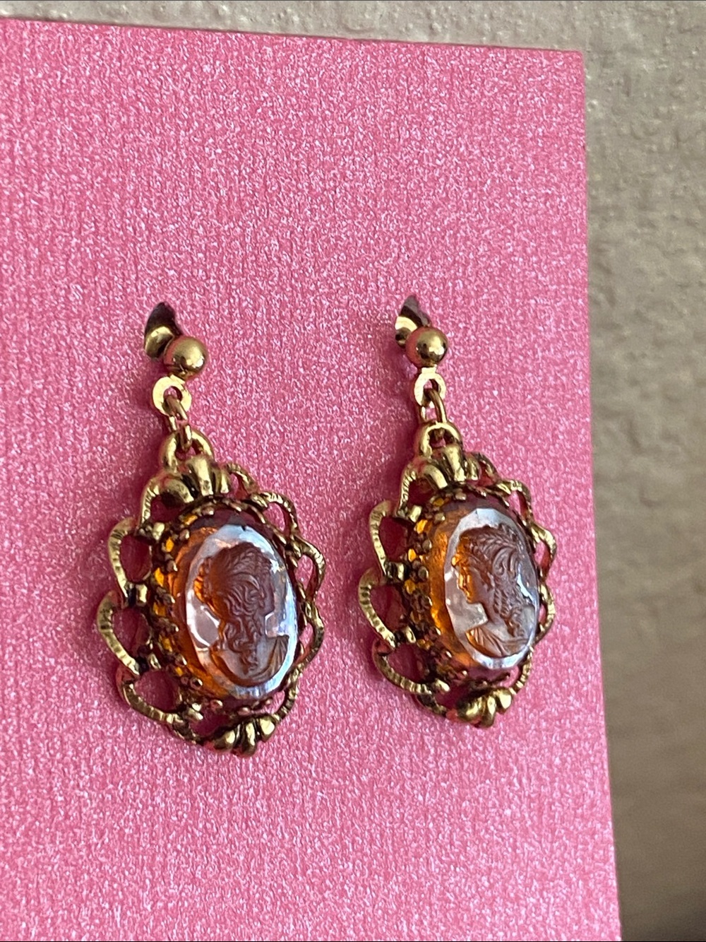 Vintage Gold-Tone Amber Iridescent Glass Cameo Drop Stud Earrings - Picture 8 of 8